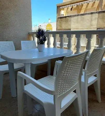 Ellite Xiii Playa Naufragos Torrevieja! * 托雷维耶哈